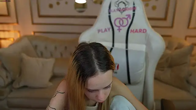 Snapshot of Luchi_Sun chatting on 6, 10, 2025 Luchi Sun online show from 6, 10, 2025