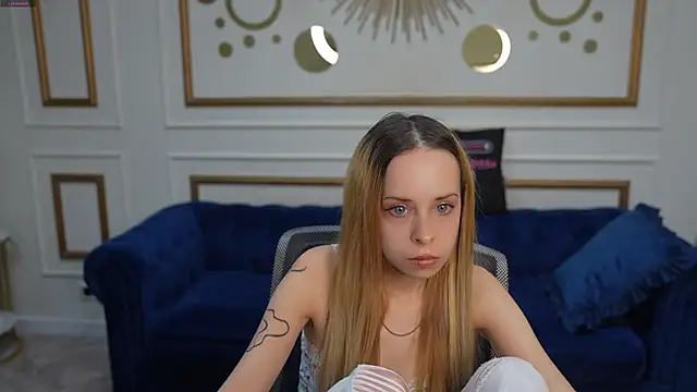 Snapshot of Luchi_Sun chatting on 14, 10, 2025 Luchi Sun online show from 14, 10, 2025