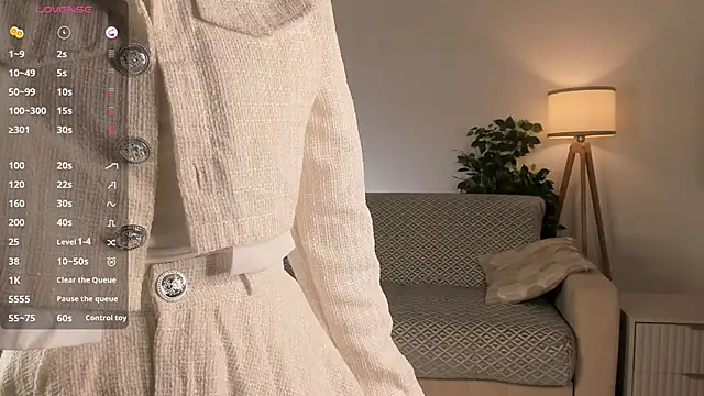 Snapshot of LoidaTatom chatting on 25, 10, 2025 LoidaTatom online show from 25, 10, 2025