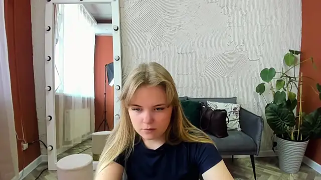 Snapshot of Melissa_199 chatting on 8, 10, 2025 Melissa 199 online show from 8, 10, 2025