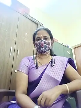 Snapshot of tamil_Boomika chatting on 18, 5, 2026 tamil Boomika online show from 18, 5, 2026