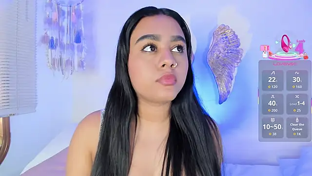 Snapshot of CharlottePetitte chatting on 2, 10, 2025 CharlottePetitte online show from 2, 10, 2025