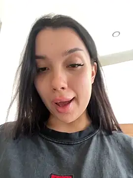 Snapshot of kiss_Lissa chatting on 4, 10, 2025 kiss Lissa online show from 4, 10, 2025