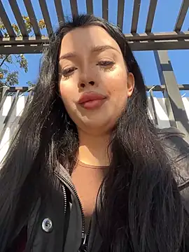 Snapshot of kiss_Lissa chatting on 1, 11, 2025 kiss Lissa online show from 1, 11, 2025