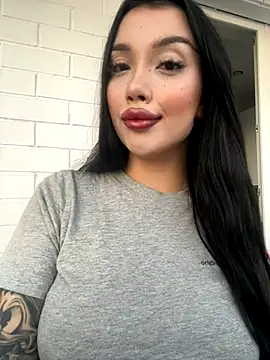 Snapshot of kiss_Lissa chatting on 2, 11, 2025 kiss Lissa online show from 2, 11, 2025