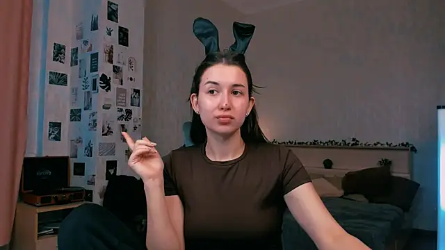 Snapshot of raviolly046 chatting on 22, 10, 2025 raviolly046 online show from 22, 10, 2025