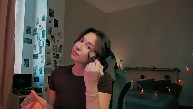 Snapshot of raviolly046 chatting on 31, 10, 2025 raviolly046 online show from 31, 10, 2025