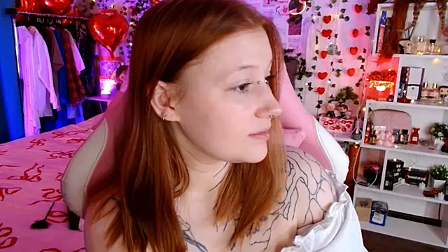 Ayla Hicks online show from 23, 2, 2026