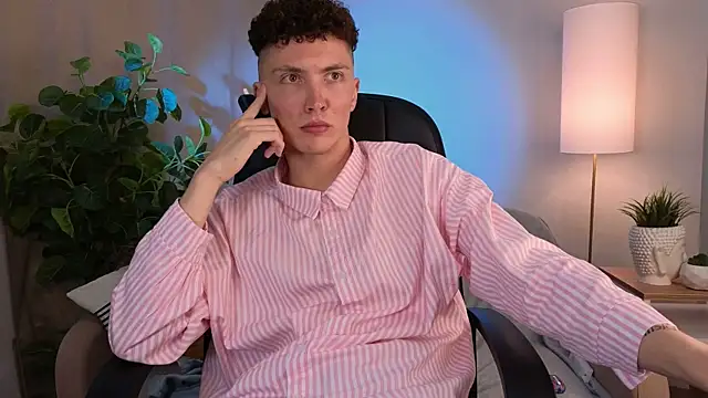 Snapshot of Archy_Twink chatting on 25, 9, 2025 Archy Twink online show from 25, 9, 2025
