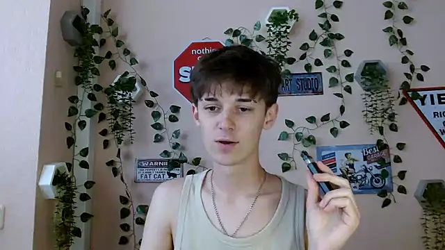 Snapshot of Hoot_Dude_ chatting on 5, 10, 2025 Hoot Dude online show from 5, 10, 2025