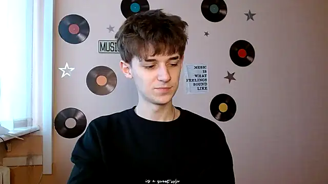 Snapshot of Hoot_Dude_ chatting on 11, 11, 2025 Hoot Dude online show from 11, 11, 2025