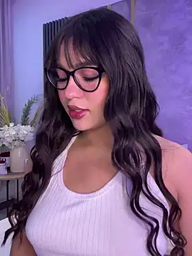 Snapshot of Samantha_Hans chatting on 4, 2, 2026 Samantha Hans online show from 4, 2, 2026