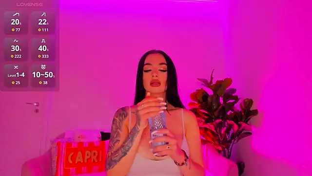 TiaBelle online show from 10, 11, 2025