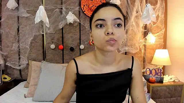 Snapshot of AriaBelles chatting on 1, 11, 2025 AriaBelles online show from 1, 11, 2025