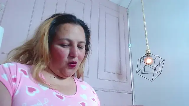 Snapshot of SweetRouse__ chatting on 24, 9, 2025 SweetRouse online show from 24, 9, 2025