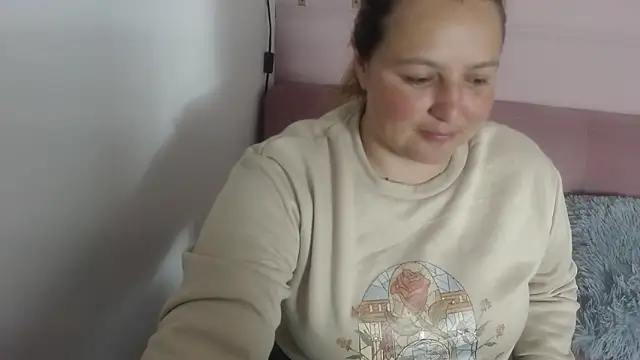 Snapshot of SweetRouse__ chatting on 26, 9, 2025 SweetRouse online show from 26, 9, 2025