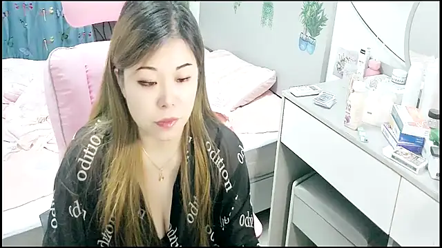 Snapshot of DUODUOBB-2025 chatting on 9, 11, 2025 DUODUOBB-2025 online show from 9, 11, 2025