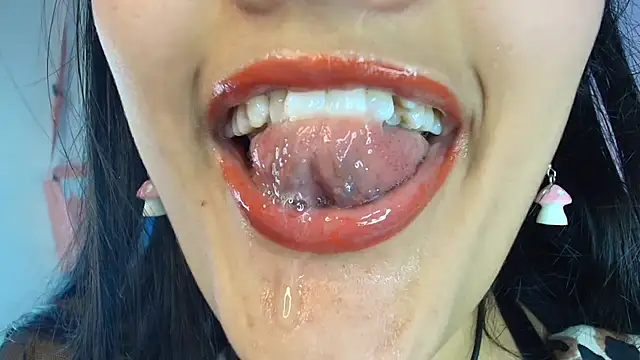 Hinata 21  online show from 16, 10, 2025