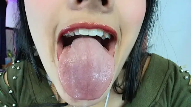 Hinata 21  online show from 12, 2, 2026