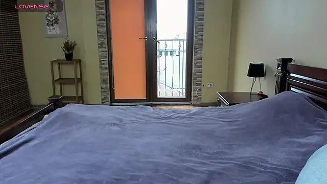 Malibu J online show from 17, 10, 2025