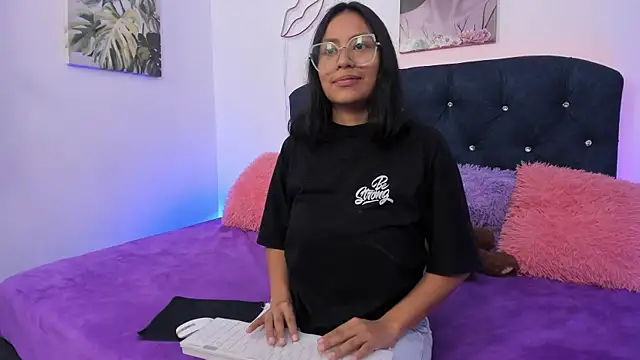 zarelynn online show from 4, 10, 2025