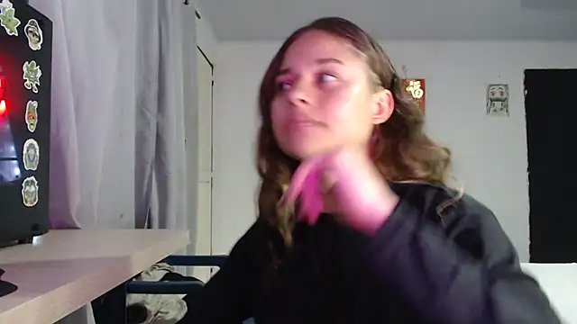 Snapshot of LittleCheerry69 chatting on 13, 2, 2026 LittleCheerry69 online show from 13, 2, 2026