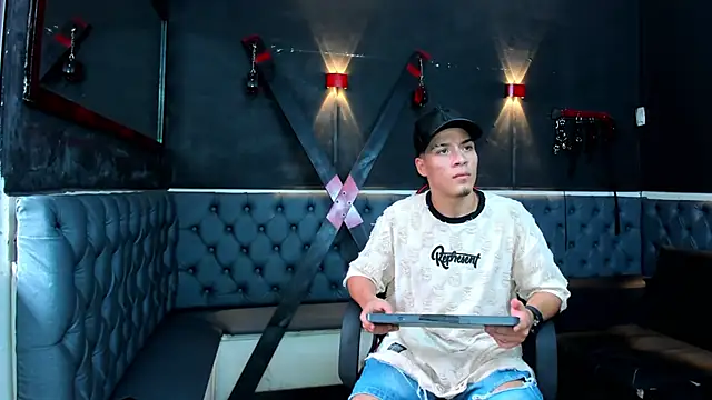 ALEX MILLER25 online show from 18, 12, 2025