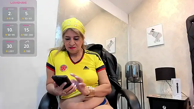 Snapshot of alana_johnson_0 chatting on 3, 7, 2026 alana johnson 0 online show from 3, 7, 2026