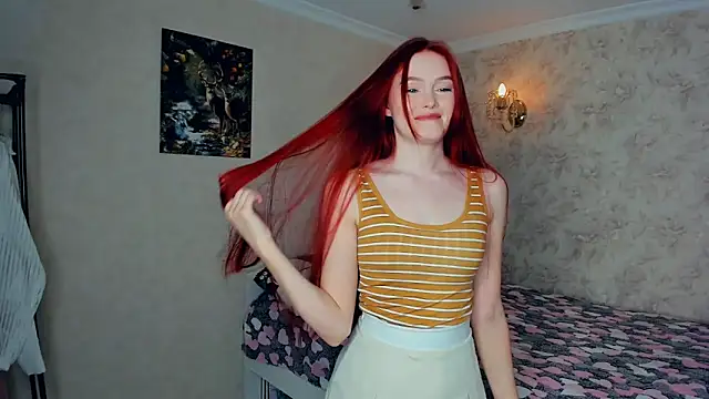 Snapshot of Red_FoxGirl chatting on 3, 10, 2025 Red FoxGirl online show from 3, 10, 2025