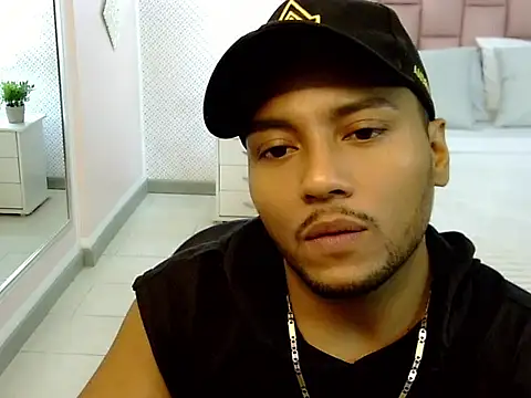 Snapshot of Max_Rivers chatting on 5, 10, 2025 Max Rivers online show from 5, 10, 2025