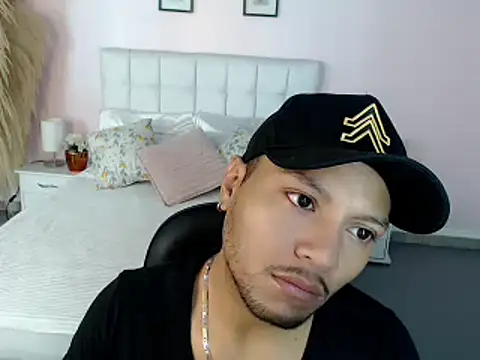 Snapshot of Max_Rivers chatting on 11, 10, 2025 Max Rivers online show from 11, 10, 2025