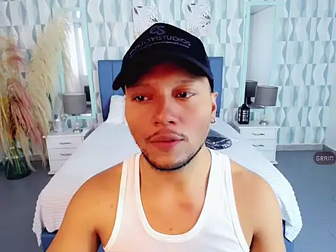 Snapshot of Max_Rivers chatting on 3, 11, 2025 Max Rivers online show from 3, 11, 2025