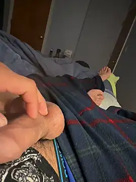 Snapshot of juanjR11 chatting on 15, 11, 2025 juanjR11 online show from 15, 11, 2025