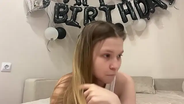 Snapshot of CandysRose chatting on 31, 3, 2026 CandysRose online show from 31, 3, 2026