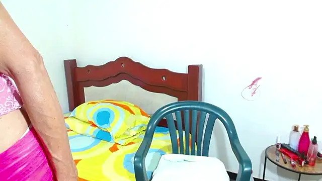 lorenacapelli online show from 13, 1, 2026