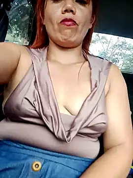 Snapshot of Tiffany-Parker_ chatting on 27, 9, 2025 Tiffany-Parker online show from 27, 9, 2025