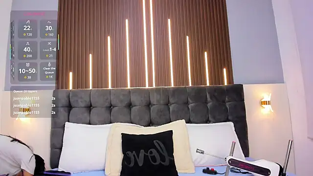 Snapshot of Nathaly__Rosse chatting on 18, 10, 2025 Nathaly Rosse online show from 18, 10, 2025