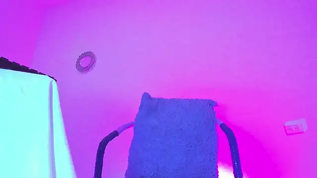 Snapshot of naty_hot4uu chatting on 12, 1, 2026 naty hot4uu online show from 12, 1, 2026