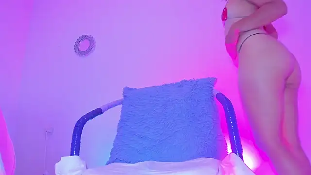 Snapshot of naty_hot4uu chatting on 15, 1, 2026 naty hot4uu online show from 15, 1, 2026