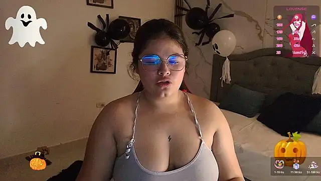 Snapshot of Nina_Rouge7 chatting on 2, 11, 2025 Nina Rouge7 online show from 2, 11, 2025