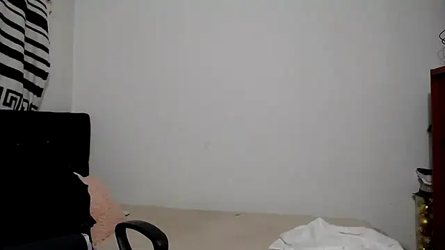 Snapshot of abrilsex23 chatting on 1, 11, 2025 abrilsex23 online show from 1, 11, 2025