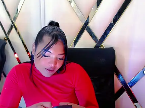 Snapshot of AuroraRoss chatting on 18, 10, 2025 AuroraRoss online show from 18, 10, 2025