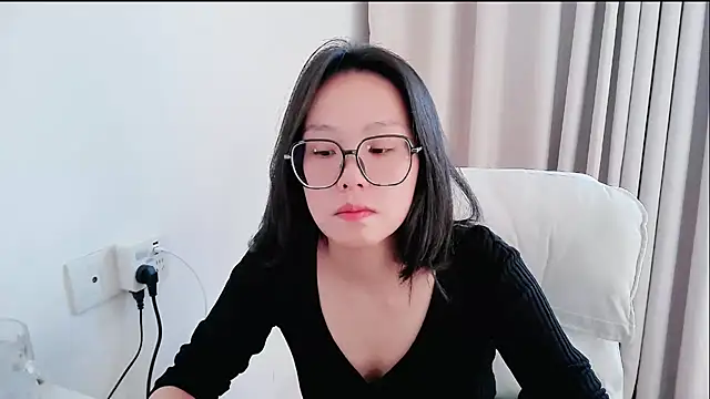 Snapshot of guai00 chatting on 28, 11, 2025 guai00 online show from 28, 11, 2025