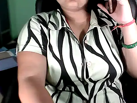 Snapshot of BABITA_KUMARII chatting on 8, 10, 2025 BABITA KUMARII online show from 8, 10, 2025