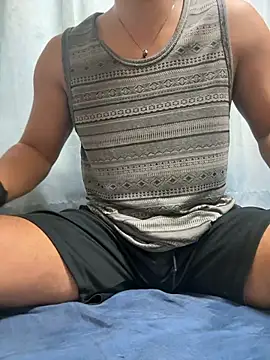 Snapshot of queen_slave1221 chatting on 5, 10, 2025 queen slave1221 online show from 5, 10, 2025