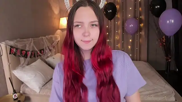 Snapshot of Monica__Queen chatting on 27, 10, 2025 Monica Queen online show from 27, 10, 2025