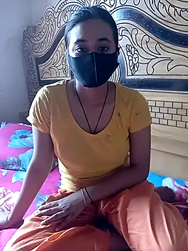 Snapshot of Love_Queen11 chatting on 24, 9, 2025 Love Queen11 online show from 24, 9, 2025