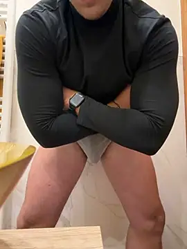 Snapshot of Italianofirenze chatting on 4, 11, 2025 Italianofirenze online show from 4, 11, 2025