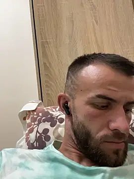 Snapshot of sexyman1936 chatting on 13, 10, 2025 sexyman1936 online show from 13, 10, 2025