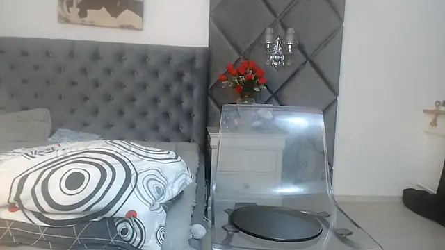 WendyChantal online show from 6, 11, 2025